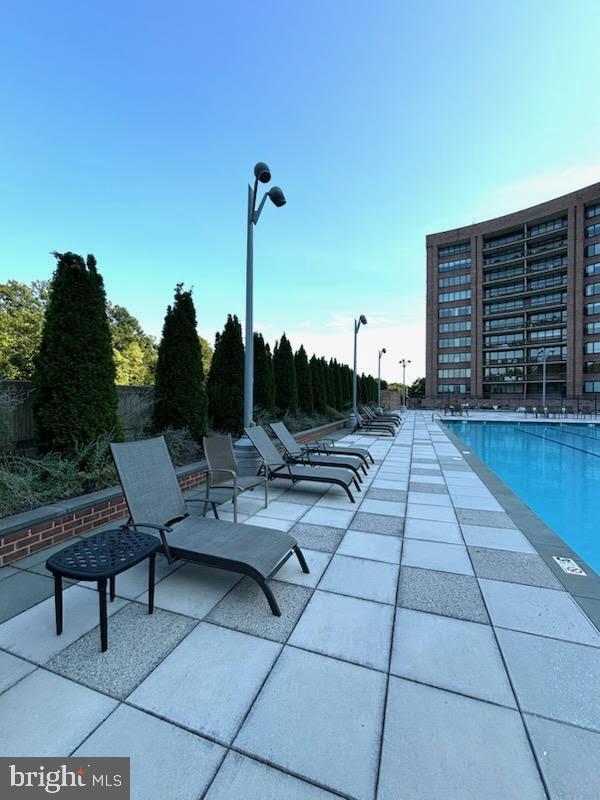 1805 CRYSTAL DR #301S, ARLINGTON, Virginia 22202, 2 Bedrooms Bedrooms, ,1 BathroomBathrooms,Residential,For sale,1805 CRYSTAL DR #301S,VAAR2057148 MLS # VAAR2057148