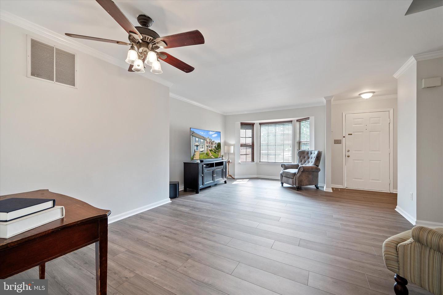 146 CONNERY TER SW, LEESBURG, Virginia 20175, 4 Bedrooms Bedrooms, ,3 BathroomsBathrooms,Residential,For sale,146 CONNERY TER SW,VALO2095894 MLS # VALO2095894