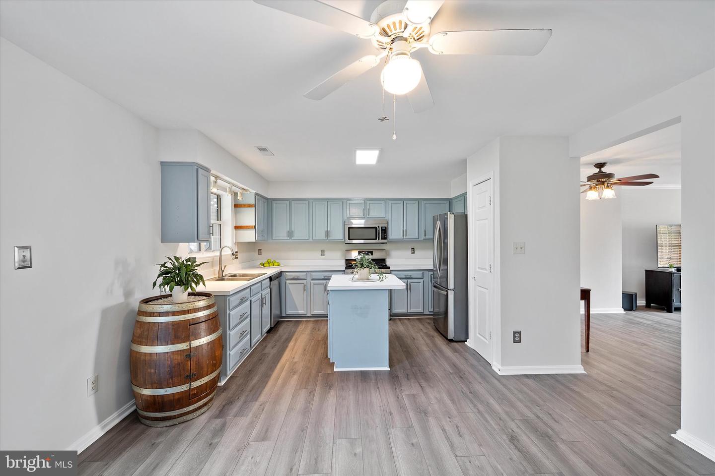 146 CONNERY TER SW, LEESBURG, Virginia 20175, 4 Bedrooms Bedrooms, ,3 BathroomsBathrooms,Residential,For sale,146 CONNERY TER SW,VALO2095894 MLS # VALO2095894