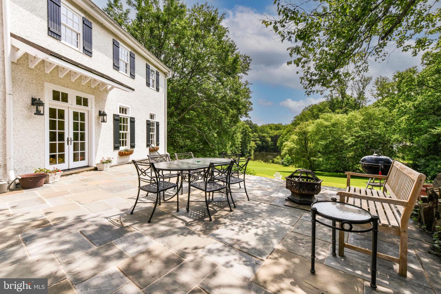 1435 HUNTER VIEW FARMS, VIENNA, Virginia 22182, 5 Bedrooms Bedrooms, ,4 BathroomsBathrooms,Residential,For sale,1435 HUNTER VIEW FARMS,VAFX2239700 MLS # VAFX2239700