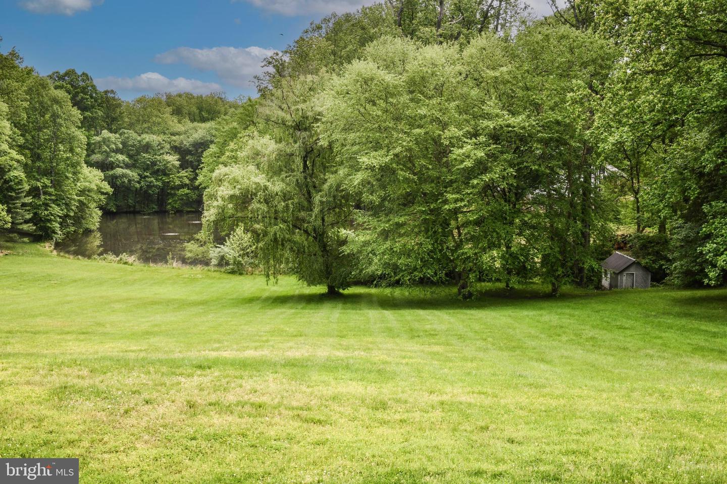 1435 HUNTER VIEW FARMS, VIENNA, Virginia 22182, 5 Bedrooms Bedrooms, ,4 BathroomsBathrooms,Residential,For sale,1435 HUNTER VIEW FARMS,VAFX2239700 MLS # VAFX2239700