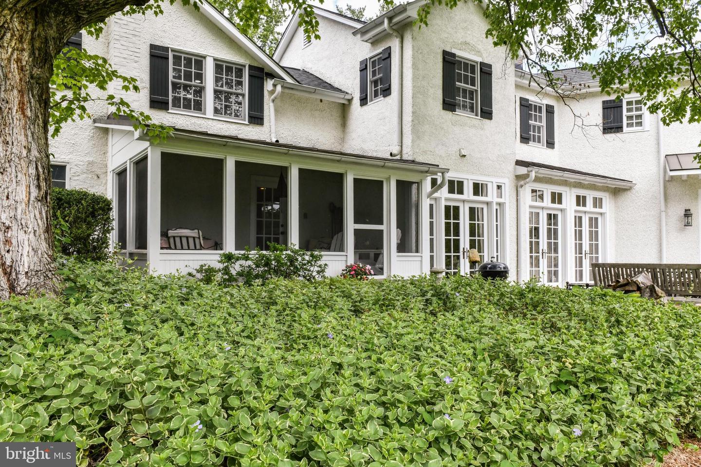 1435 HUNTER VIEW FARMS, VIENNA, Virginia 22182, 5 Bedrooms Bedrooms, ,4 BathroomsBathrooms,Residential,For sale,1435 HUNTER VIEW FARMS,VAFX2239700 MLS # VAFX2239700