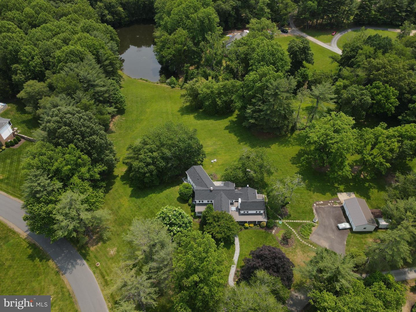 1435 HUNTER VIEW FARMS, VIENNA, Virginia 22182, 5 Bedrooms Bedrooms, ,4 BathroomsBathrooms,Residential,For sale,1435 HUNTER VIEW FARMS,VAFX2239700 MLS # VAFX2239700