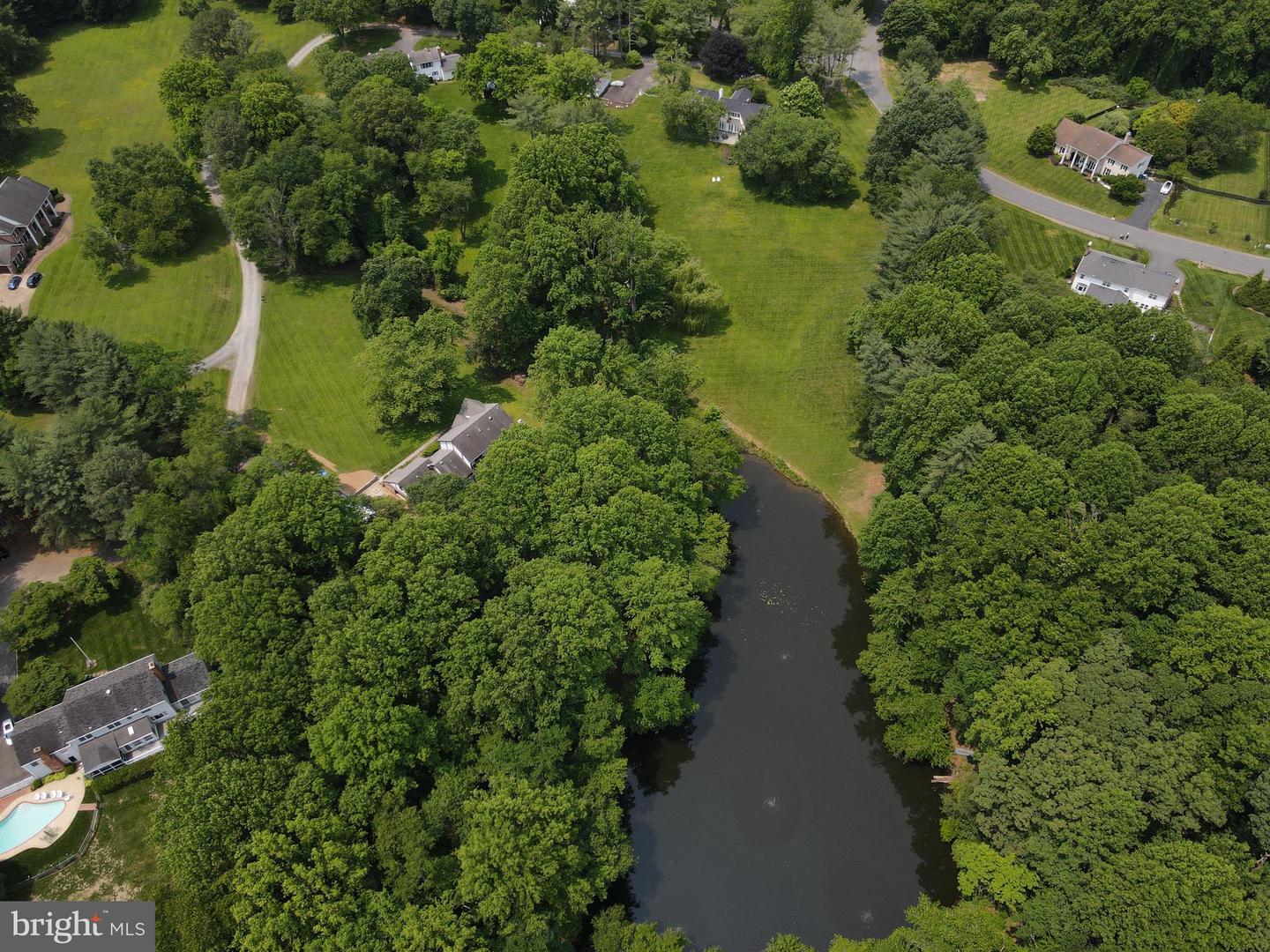 1435 HUNTER VIEW FARMS, VIENNA, Virginia 22182, 5 Bedrooms Bedrooms, ,4 BathroomsBathrooms,Residential,For sale,1435 HUNTER VIEW FARMS,VAFX2239700 MLS # VAFX2239700