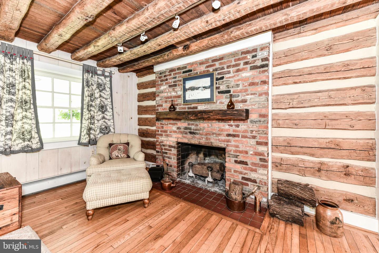 1435 HUNTER VIEW FARMS, VIENNA, Virginia 22182, 5 Bedrooms Bedrooms, ,4 BathroomsBathrooms,Residential,For sale,1435 HUNTER VIEW FARMS,VAFX2239700 MLS # VAFX2239700