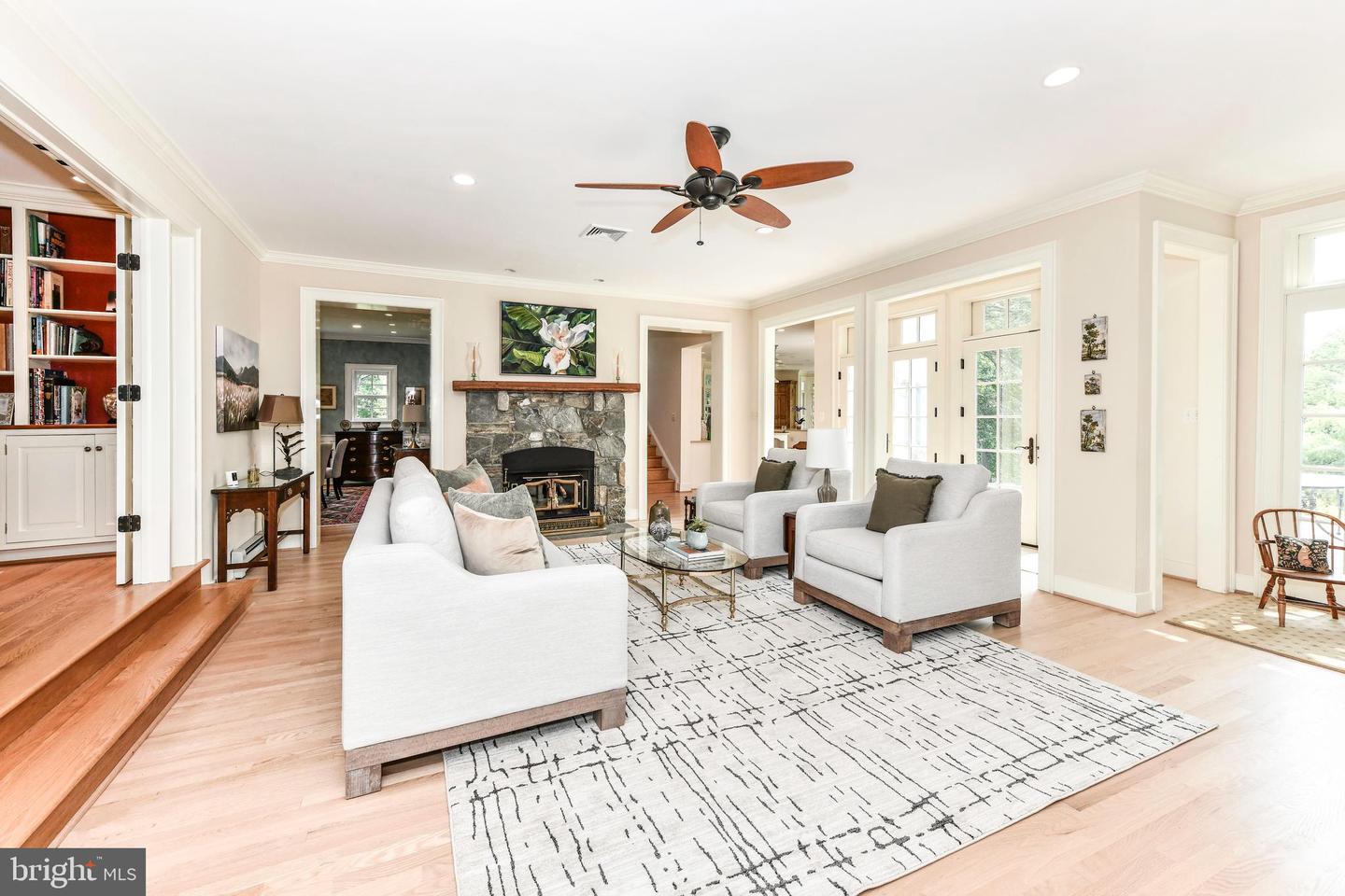 1435 HUNTER VIEW FARMS, VIENNA, Virginia 22182, 5 Bedrooms Bedrooms, ,4 BathroomsBathrooms,Residential,For sale,1435 HUNTER VIEW FARMS,VAFX2239700 MLS # VAFX2239700