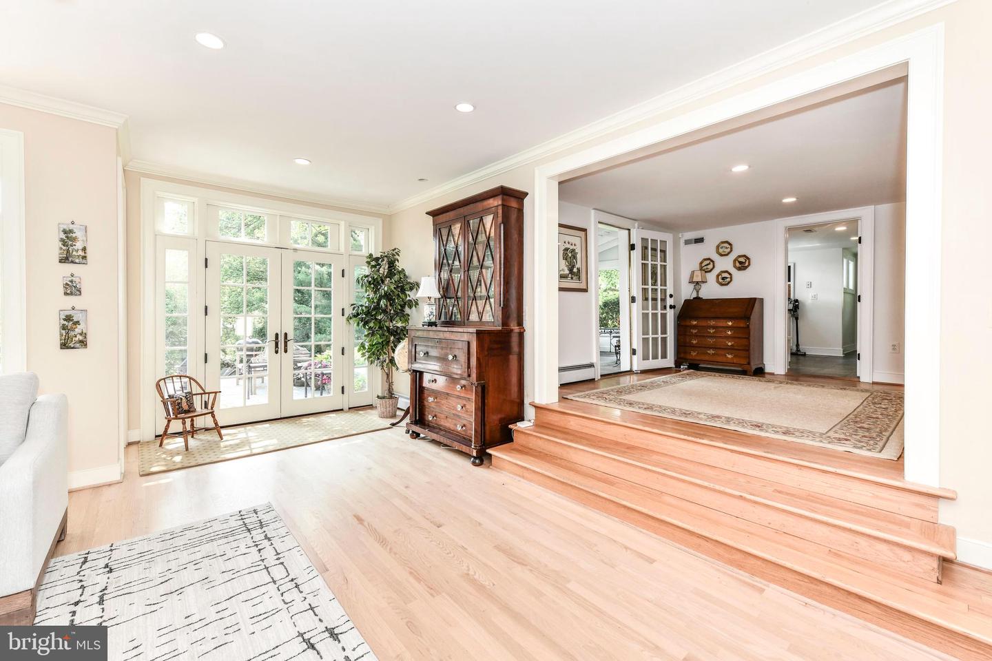 1435 HUNTER VIEW FARMS, VIENNA, Virginia 22182, 5 Bedrooms Bedrooms, ,4 BathroomsBathrooms,Residential,For sale,1435 HUNTER VIEW FARMS,VAFX2239700 MLS # VAFX2239700