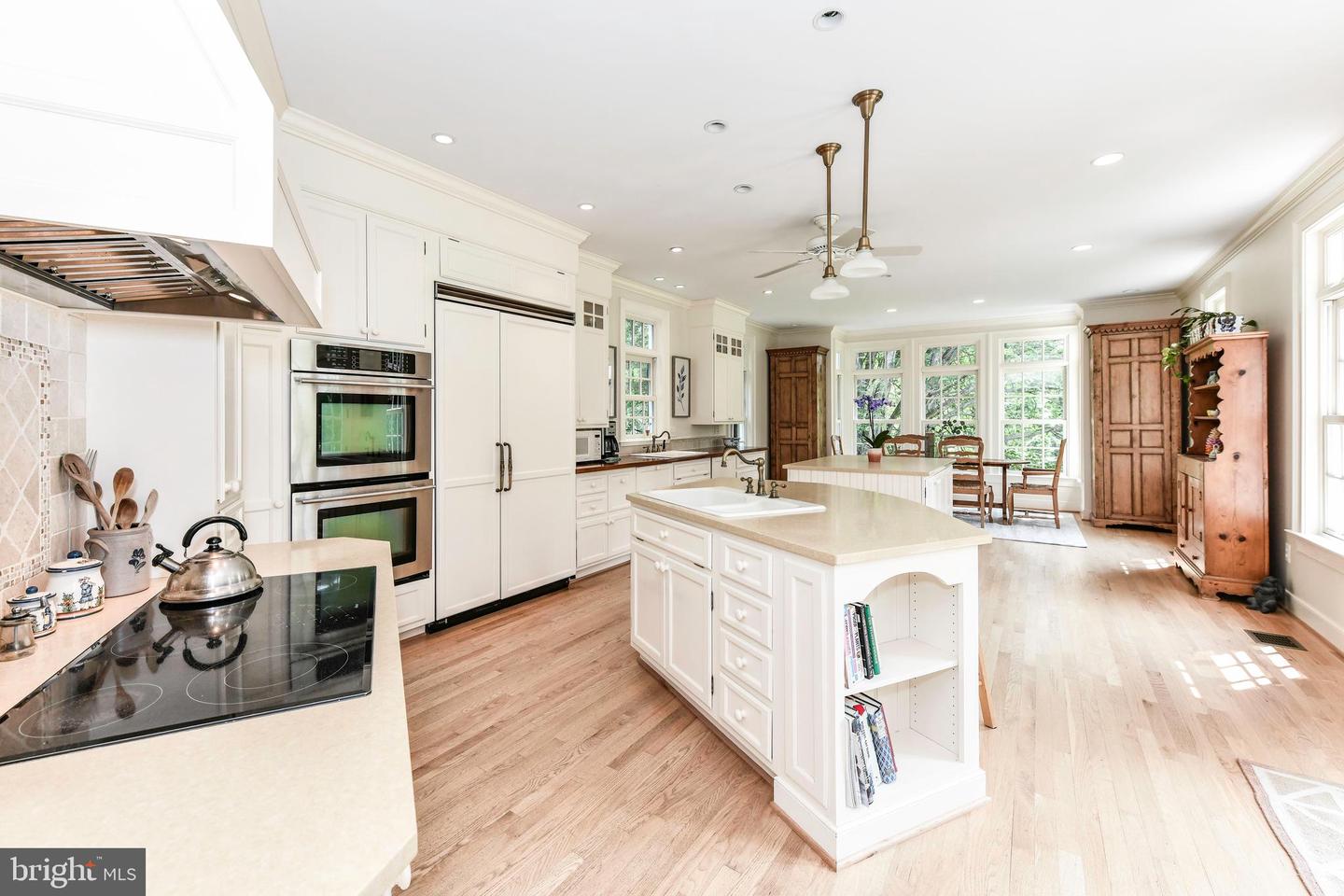 1435 HUNTER VIEW FARMS, VIENNA, Virginia 22182, 5 Bedrooms Bedrooms, ,4 BathroomsBathrooms,Residential,For sale,1435 HUNTER VIEW FARMS,VAFX2239700 MLS # VAFX2239700
