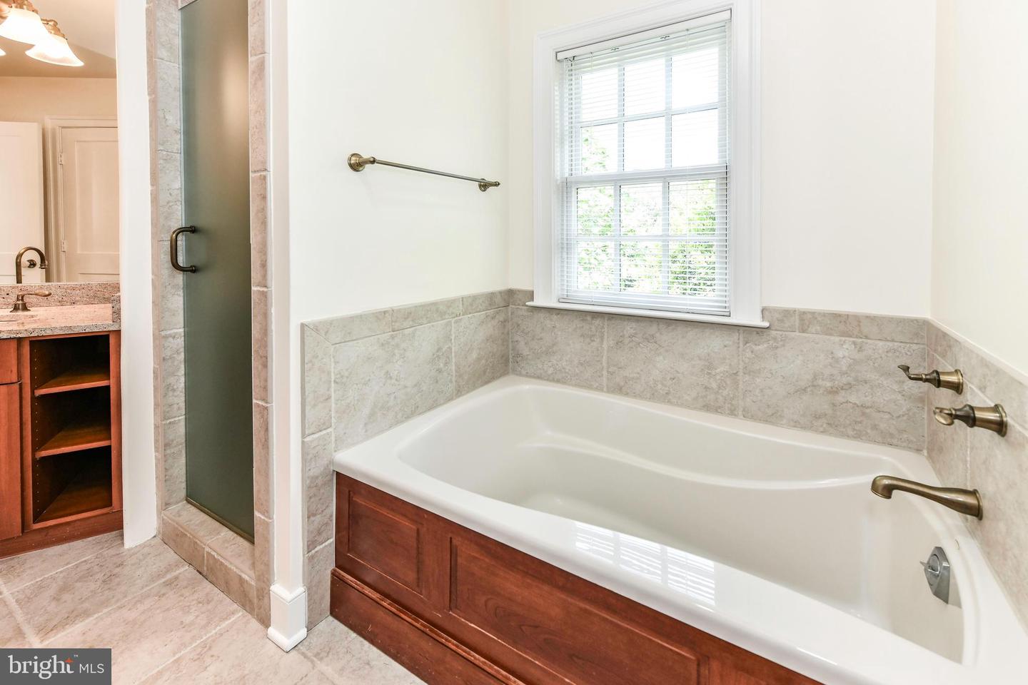1435 HUNTER VIEW FARMS, VIENNA, Virginia 22182, 5 Bedrooms Bedrooms, ,4 BathroomsBathrooms,Residential,For sale,1435 HUNTER VIEW FARMS,VAFX2239700 MLS # VAFX2239700