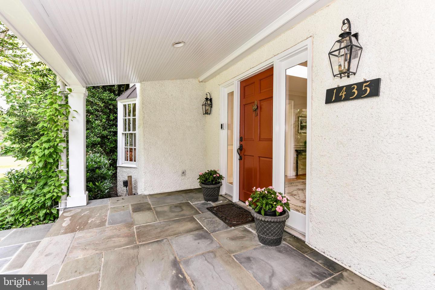 1435 HUNTER VIEW FARMS, VIENNA, Virginia 22182, 5 Bedrooms Bedrooms, ,4 BathroomsBathrooms,Residential,For sale,1435 HUNTER VIEW FARMS,VAFX2239700 MLS # VAFX2239700