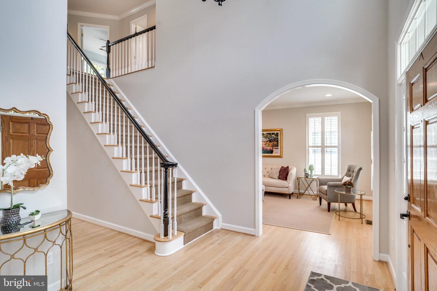 9512 MACY AVE, VIENNA, Virginia 22182, 5 Bedrooms Bedrooms, ,4 BathroomsBathrooms,Residential,For sale,9512 MACY AVE,VAFX2240616 MLS # VAFX2240616