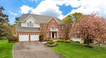 9512 MACY AVE, VIENNA, Virginia 22182, 5 Bedrooms Bedrooms, ,4 BathroomsBathrooms,Residential,For sale,9512 MACY AVE,VAFX2240616 MLS # VAFX2240616