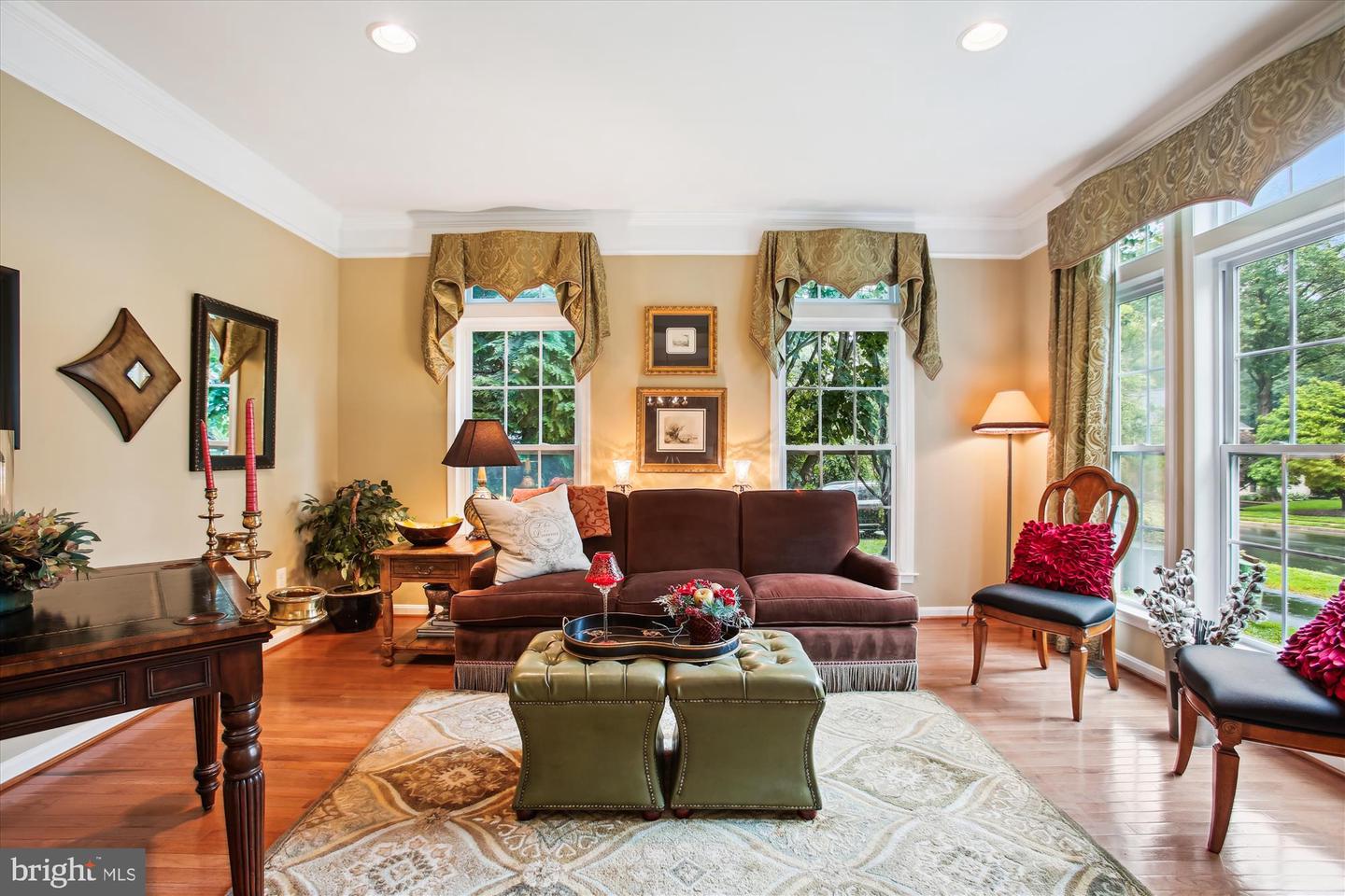 7710 HUNTSMAN BLVD, SPRINGFIELD, Virginia 22153, 6 Bedrooms Bedrooms, ,5 BathroomsBathrooms,Residential,For sale,7710 HUNTSMAN BLVD,VAFX2240926 MLS # VAFX2240926
