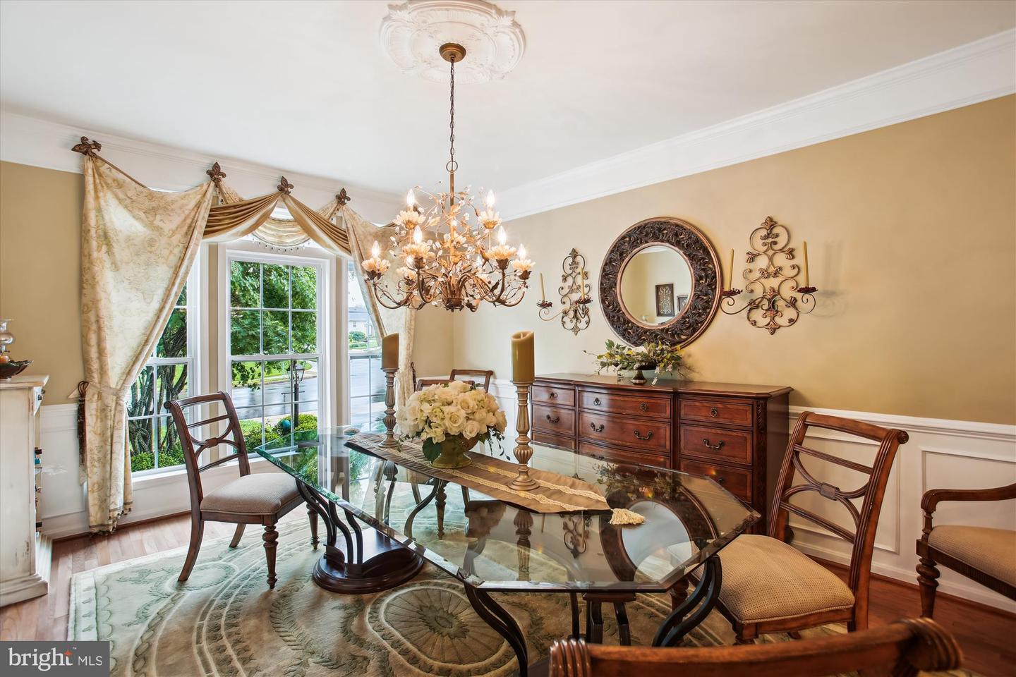 7710 HUNTSMAN BLVD, SPRINGFIELD, Virginia 22153, 6 Bedrooms Bedrooms, ,5 BathroomsBathrooms,Residential,For sale,7710 HUNTSMAN BLVD,VAFX2240926 MLS # VAFX2240926