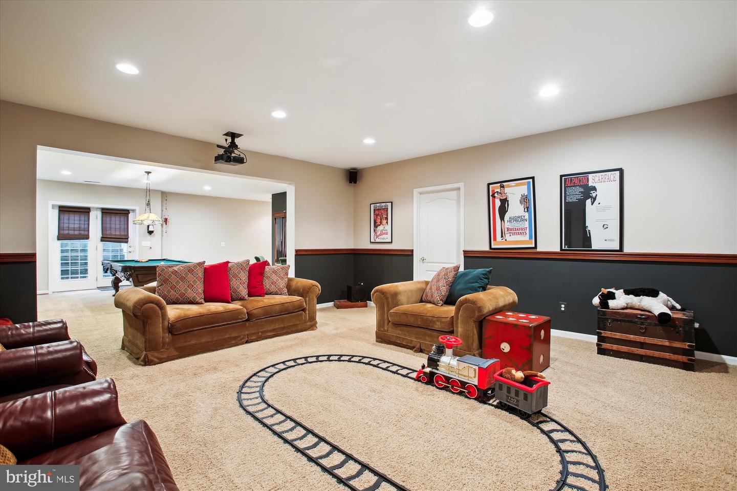 7710 HUNTSMAN BLVD, SPRINGFIELD, Virginia 22153, 6 Bedrooms Bedrooms, ,5 BathroomsBathrooms,Residential,For sale,7710 HUNTSMAN BLVD,VAFX2240926 MLS # VAFX2240926