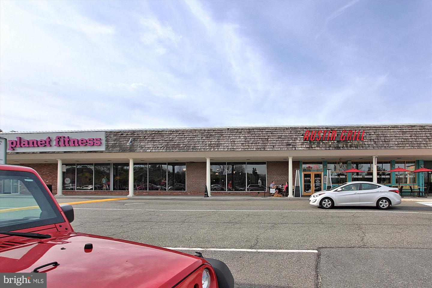 7710 HUNTSMAN BLVD, SPRINGFIELD, Virginia 22153, 6 Bedrooms Bedrooms, ,5 BathroomsBathrooms,Residential,For sale,7710 HUNTSMAN BLVD,VAFX2240926 MLS # VAFX2240926