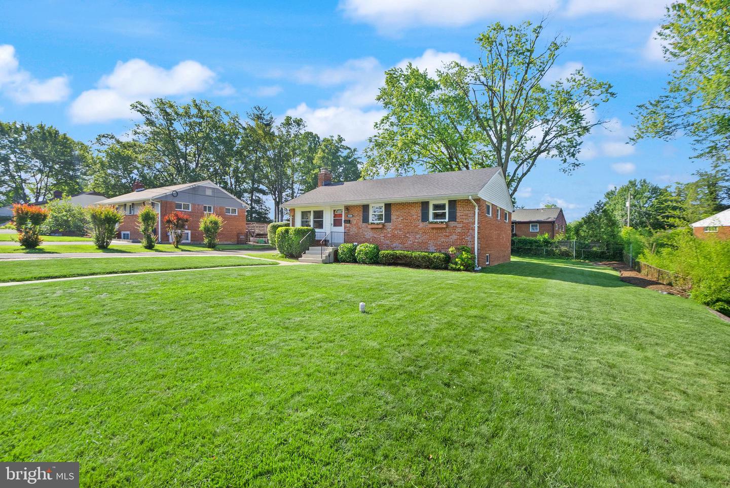 7019 STRATHMORE ST, FALLS CHURCH, Virginia 22042, 4 Bedrooms Bedrooms, ,2 BathroomsBathrooms,Residential,For sale,7019 STRATHMORE ST,VAFX2240944 MLS # VAFX2240944