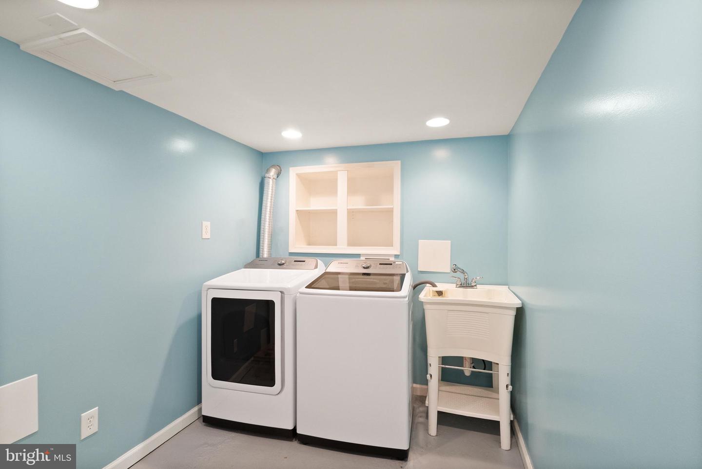 7019 STRATHMORE ST, FALLS CHURCH, Virginia 22042, 4 Bedrooms Bedrooms, ,2 BathroomsBathrooms,Residential,For sale,7019 STRATHMORE ST,VAFX2240944 MLS # VAFX2240944