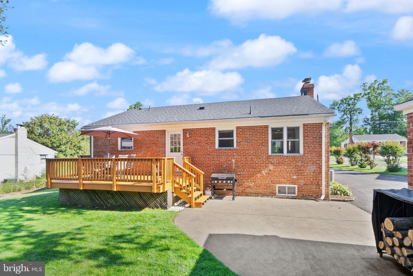 7019 STRATHMORE ST, FALLS CHURCH, Virginia 22042, 4 Bedrooms Bedrooms, ,2 BathroomsBathrooms,Residential,For sale,7019 STRATHMORE ST,VAFX2240944 MLS # VAFX2240944