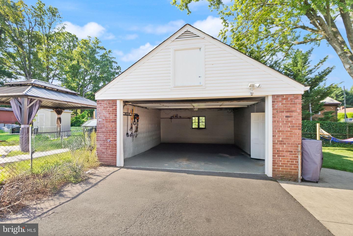 7019 STRATHMORE ST, FALLS CHURCH, Virginia 22042, 4 Bedrooms Bedrooms, ,2 BathroomsBathrooms,Residential,For sale,7019 STRATHMORE ST,VAFX2240944 MLS # VAFX2240944