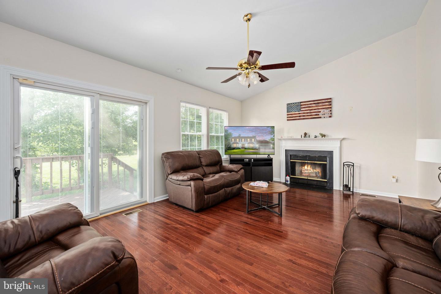 15720 BEAU RIDGE DR, WOODBRIDGE, Virginia 22193, 4 Bedrooms Bedrooms, ,2 BathroomsBathrooms,Residential,For sale,15720 BEAU RIDGE DR,VAPW2094734 MLS # VAPW2094734