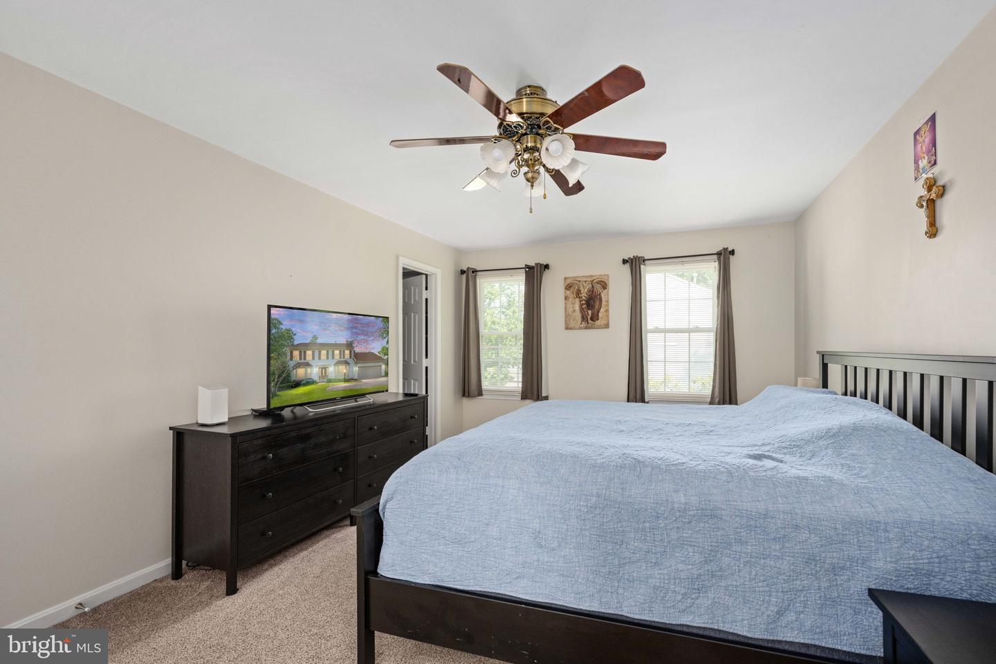 15720 BEAU RIDGE DR, WOODBRIDGE, Virginia 22193, 4 Bedrooms Bedrooms, ,2 BathroomsBathrooms,Residential,For sale,15720 BEAU RIDGE DR,VAPW2094734 MLS # VAPW2094734