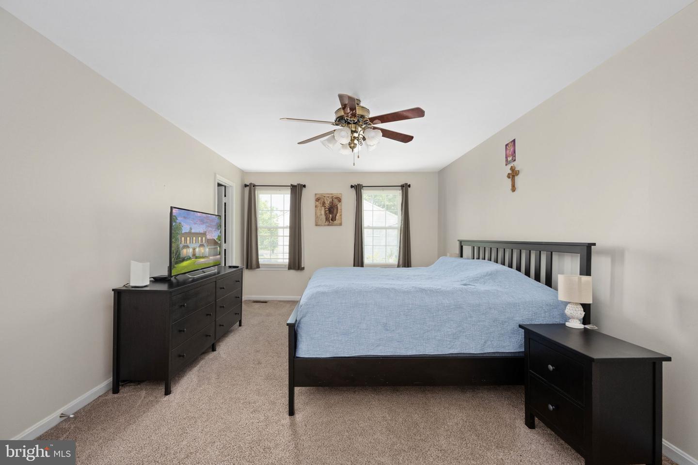 15720 BEAU RIDGE DR, WOODBRIDGE, Virginia 22193, 4 Bedrooms Bedrooms, ,2 BathroomsBathrooms,Residential,For sale,15720 BEAU RIDGE DR,VAPW2094734 MLS # VAPW2094734