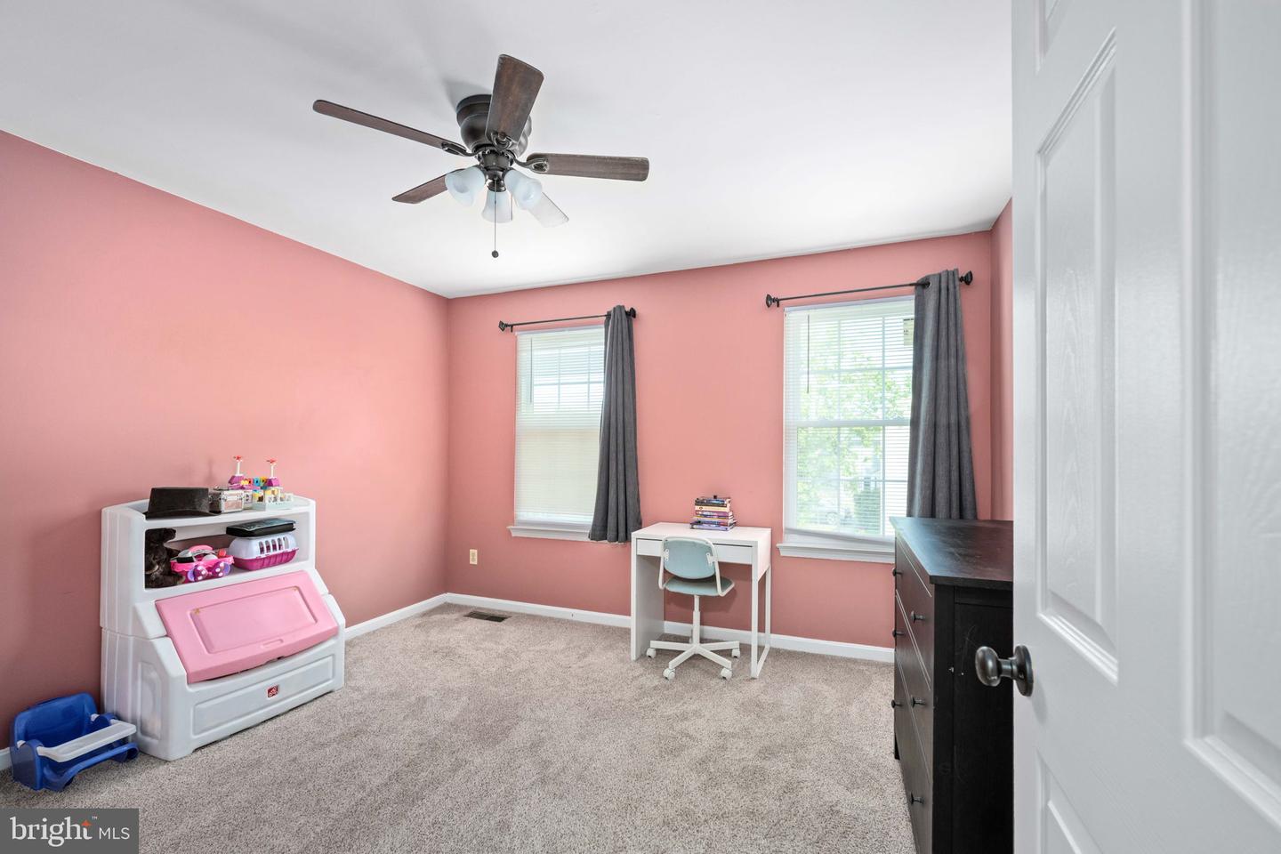 15720 BEAU RIDGE DR, WOODBRIDGE, Virginia 22193, 4 Bedrooms Bedrooms, ,2 BathroomsBathrooms,Residential,For sale,15720 BEAU RIDGE DR,VAPW2094734 MLS # VAPW2094734