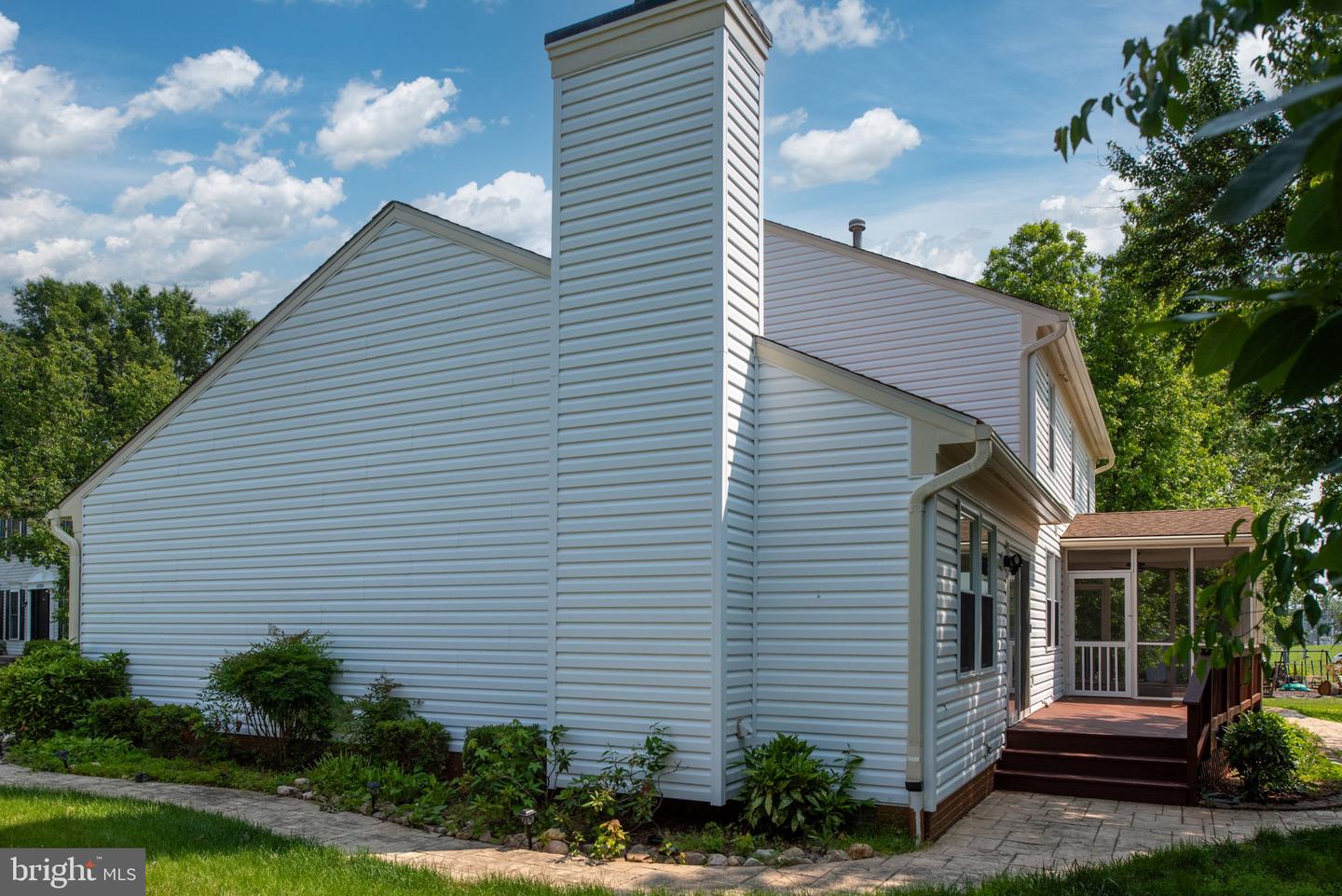 15720 BEAU RIDGE DR, WOODBRIDGE, Virginia 22193, 4 Bedrooms Bedrooms, ,2 BathroomsBathrooms,Residential,For sale,15720 BEAU RIDGE DR,VAPW2094734 MLS # VAPW2094734