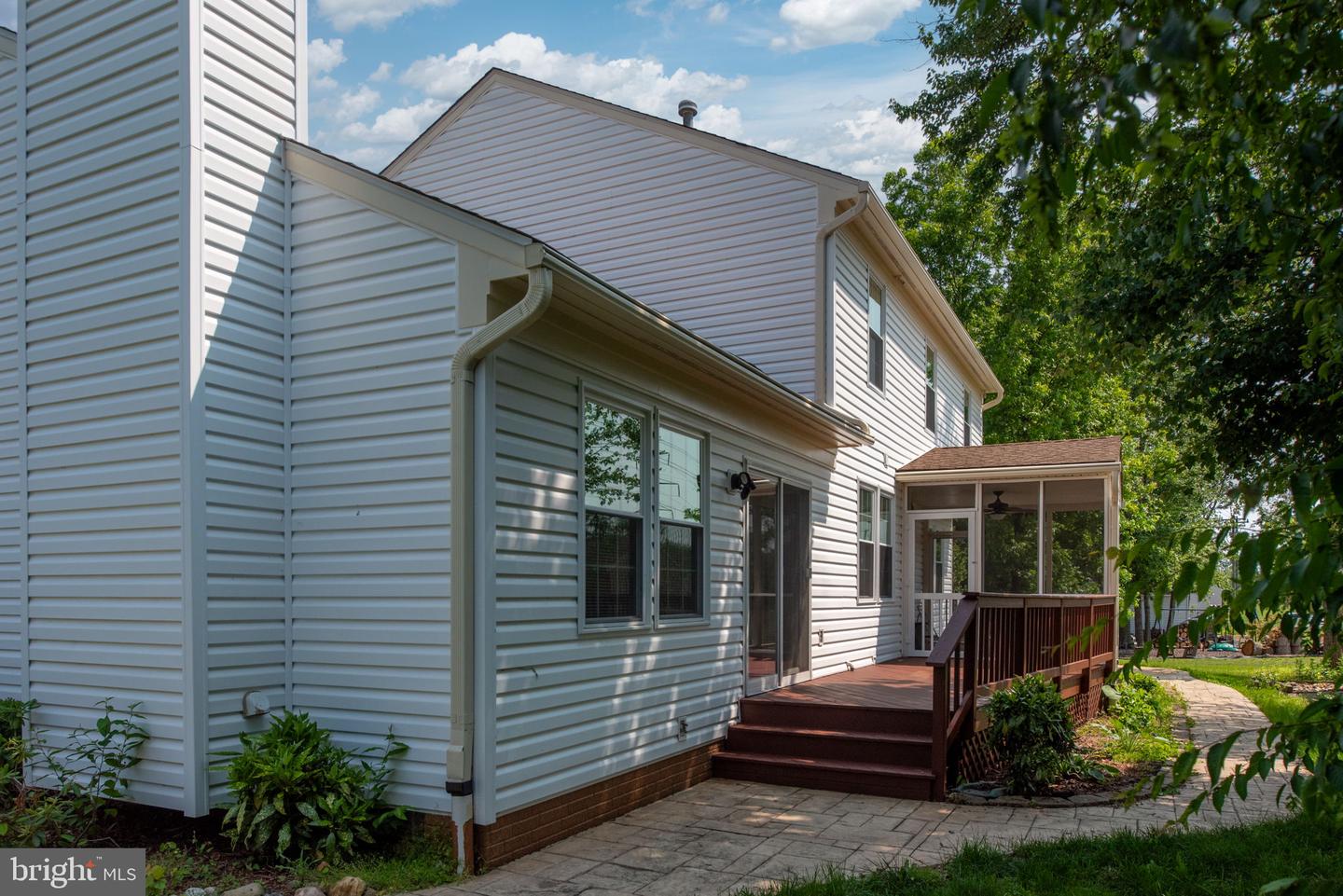 15720 BEAU RIDGE DR, WOODBRIDGE, Virginia 22193, 4 Bedrooms Bedrooms, ,2 BathroomsBathrooms,Residential,For sale,15720 BEAU RIDGE DR,VAPW2094734 MLS # VAPW2094734