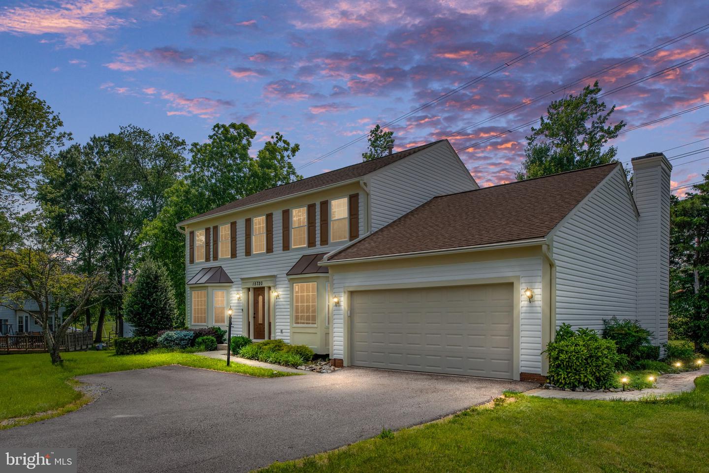 15720 BEAU RIDGE DR, WOODBRIDGE, Virginia 22193, 4 Bedrooms Bedrooms, ,2 BathroomsBathrooms,Residential,For sale,15720 BEAU RIDGE DR,VAPW2094734 MLS # VAPW2094734