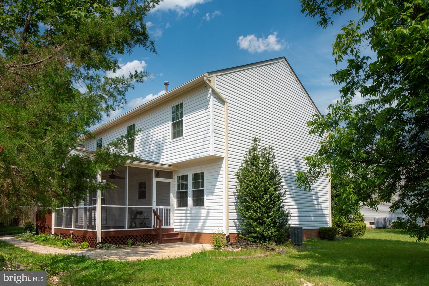 15720 BEAU RIDGE DR, WOODBRIDGE, Virginia 22193, 4 Bedrooms Bedrooms, ,2 BathroomsBathrooms,Residential,For sale,15720 BEAU RIDGE DR,VAPW2094734 MLS # VAPW2094734
