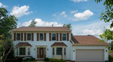 15720 BEAU RIDGE DR, WOODBRIDGE, Virginia 22193, 4 Bedrooms Bedrooms, ,2 BathroomsBathrooms,Residential,For sale,15720 BEAU RIDGE DR,VAPW2094734 MLS # VAPW2094734