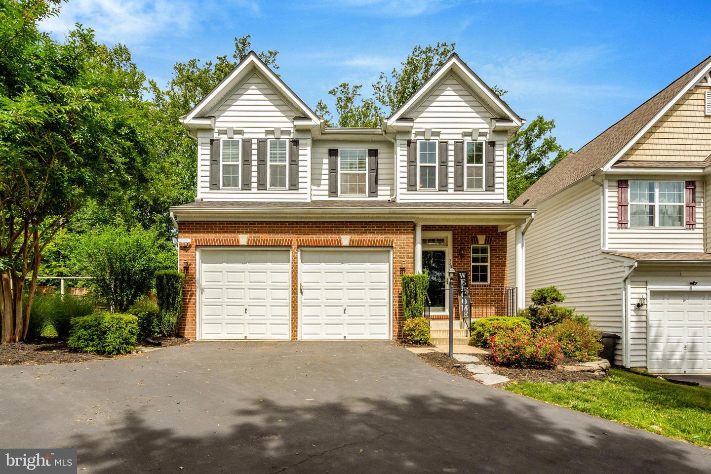 3429 EAGLE RIDGE DR, WOODBRIDGE, Virginia 22191, 4 Bedrooms Bedrooms, ,3 BathroomsBathrooms,Residential,For sale,3429 EAGLE RIDGE DR,VAPW2094770 MLS # VAPW2094770