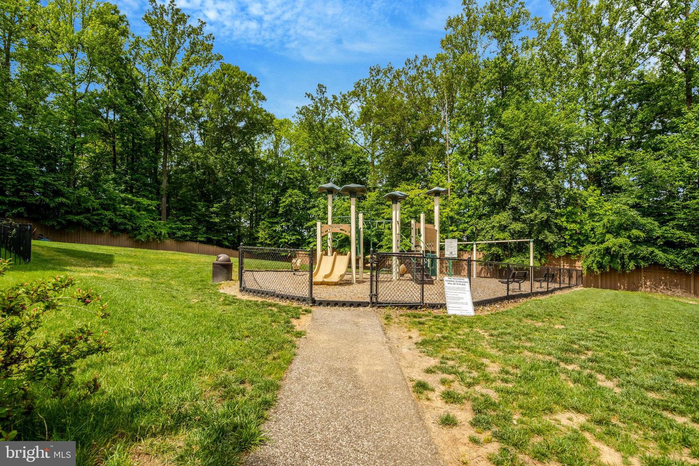 3429 EAGLE RIDGE DR, WOODBRIDGE, Virginia 22191, 4 Bedrooms Bedrooms, ,3 BathroomsBathrooms,Residential,For sale,3429 EAGLE RIDGE DR,VAPW2094770 MLS # VAPW2094770