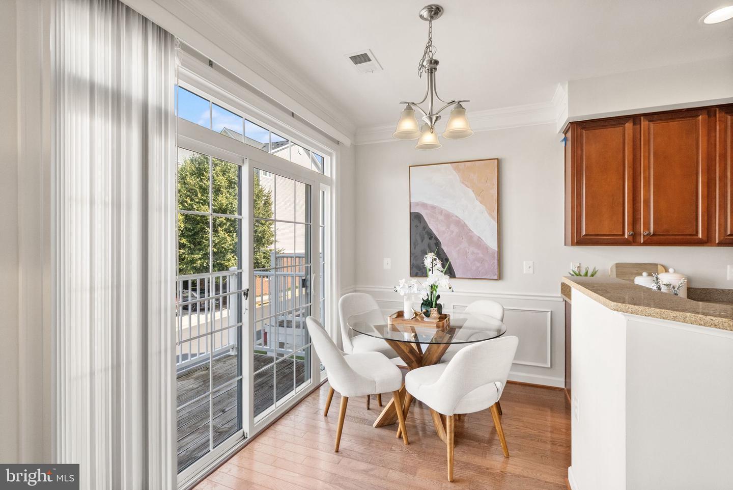 2506 EINSTEIN ST #259, HERNDON, Virginia 20171, 3 Bedrooms Bedrooms, ,2 BathroomsBathrooms,Residential,For sale,2506 EINSTEIN ST #259,VAFX2241138 MLS # VAFX2241138
