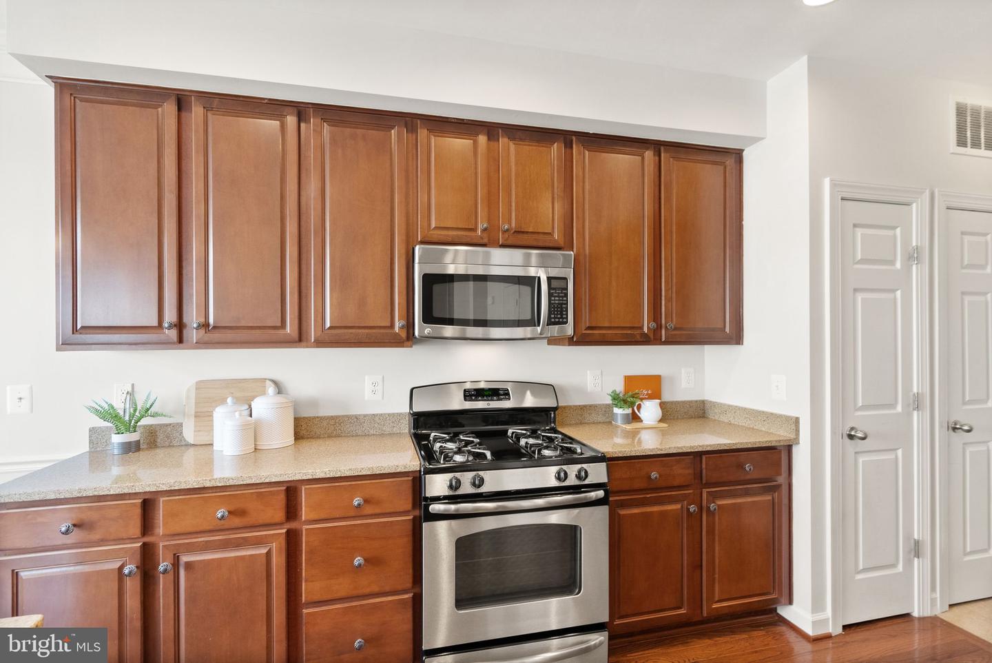 2506 EINSTEIN ST #259, HERNDON, Virginia 20171, 3 Bedrooms Bedrooms, ,2 BathroomsBathrooms,Residential,For sale,2506 EINSTEIN ST #259,VAFX2241138 MLS # VAFX2241138