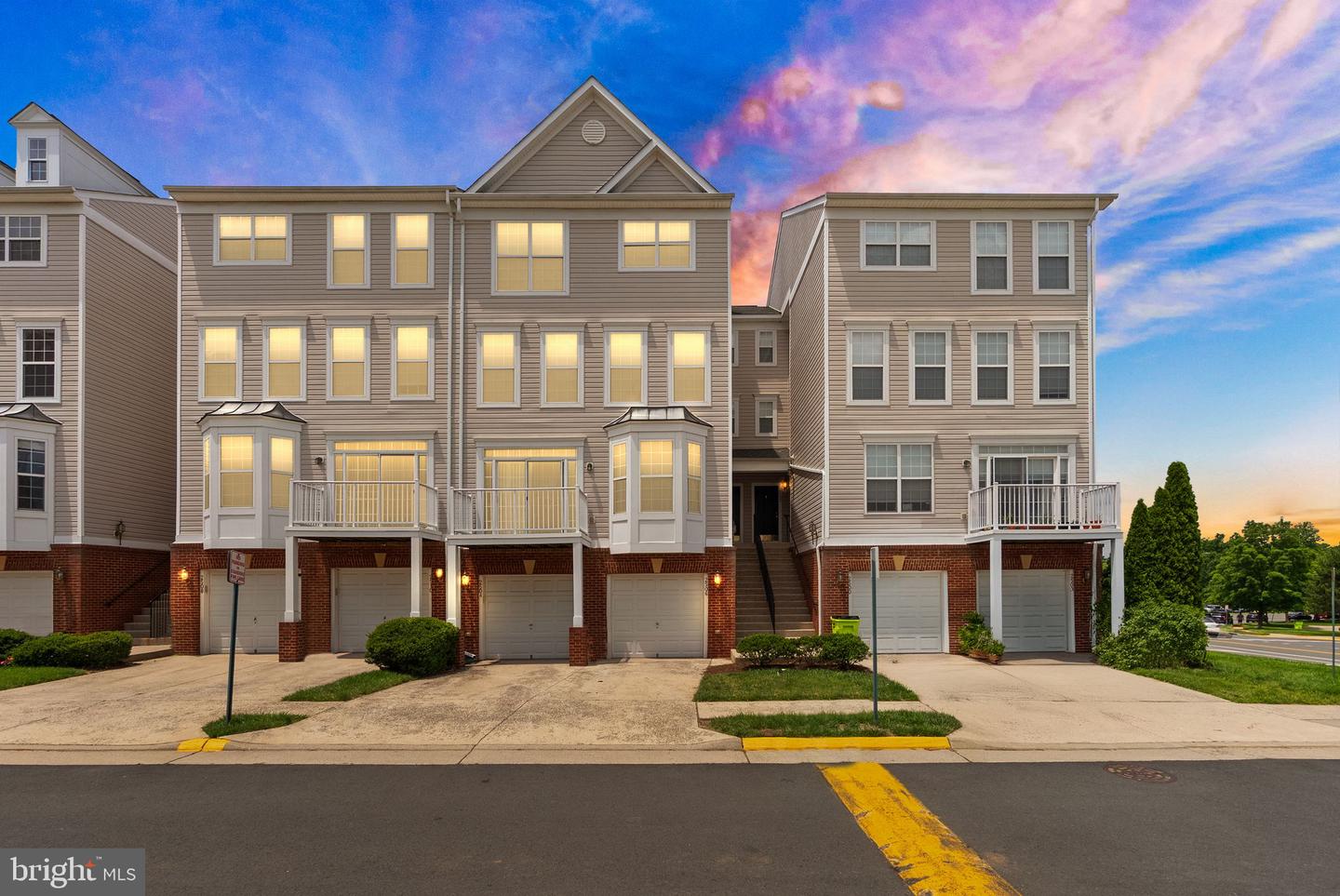 2506 EINSTEIN ST #259, HERNDON, Virginia 20171, 3 Bedrooms Bedrooms, ,2 BathroomsBathrooms,Residential,For sale,2506 EINSTEIN ST #259,VAFX2241138 MLS # VAFX2241138
