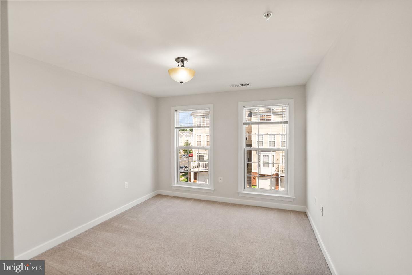2506 EINSTEIN ST #259, HERNDON, Virginia 20171, 3 Bedrooms Bedrooms, ,2 BathroomsBathrooms,Residential,For sale,2506 EINSTEIN ST #259,VAFX2241138 MLS # VAFX2241138