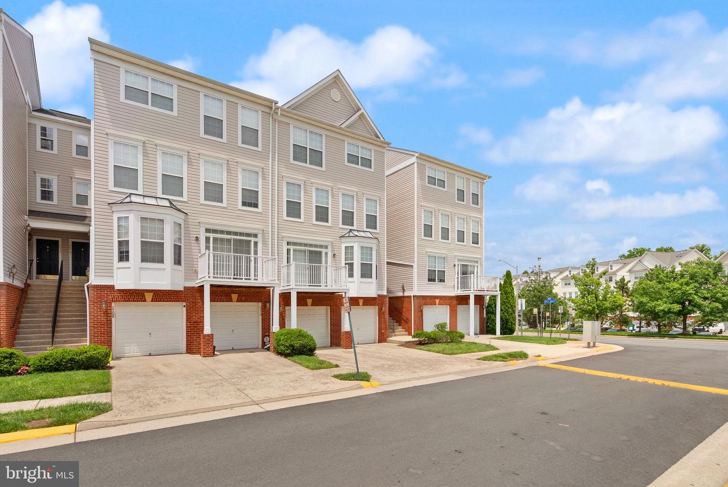 2506 EINSTEIN ST #259, HERNDON, Virginia 20171, 3 Bedrooms Bedrooms, ,2 BathroomsBathrooms,Residential,For sale,2506 EINSTEIN ST #259,VAFX2241138 MLS # VAFX2241138