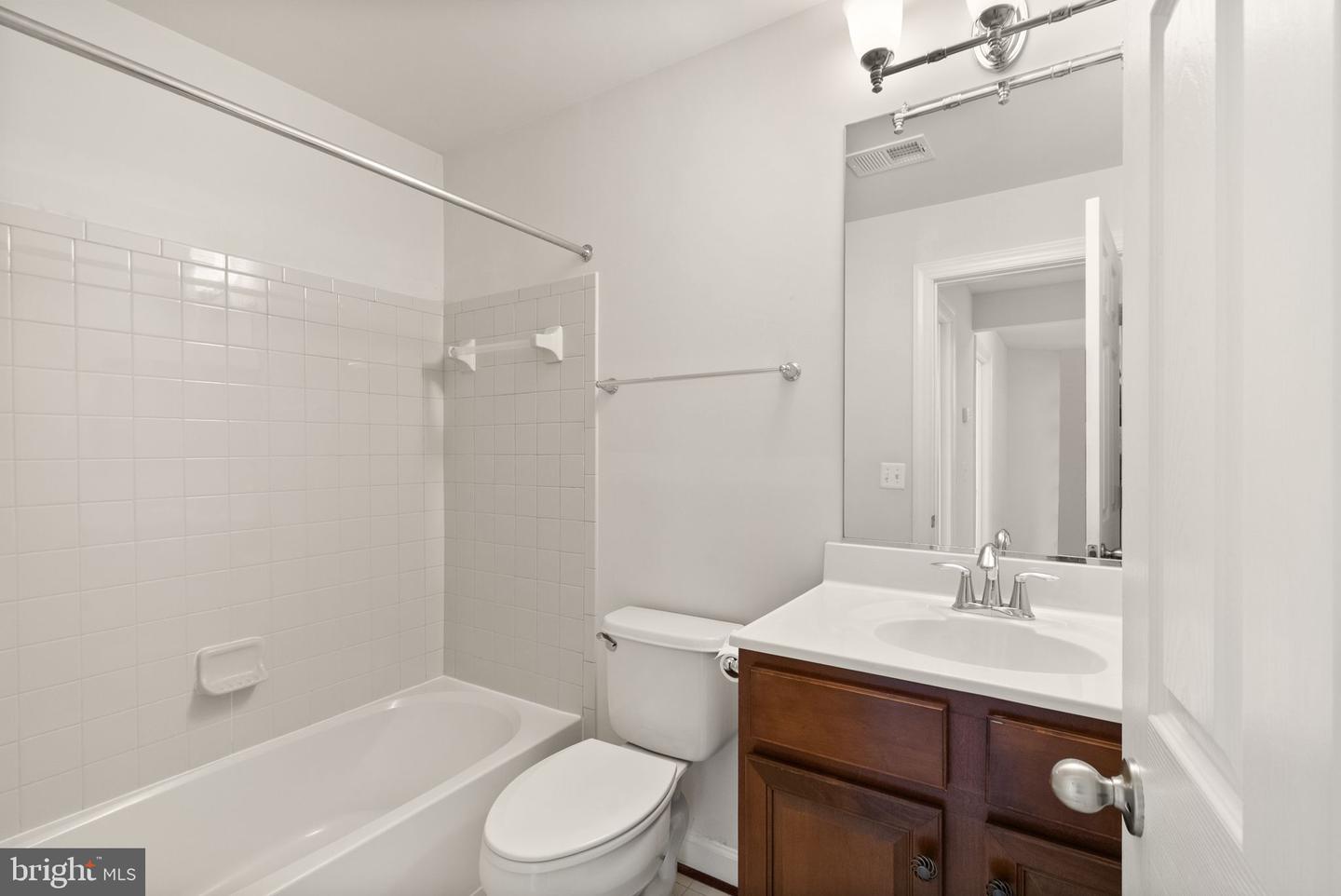 2506 EINSTEIN ST #259, HERNDON, Virginia 20171, 3 Bedrooms Bedrooms, ,2 BathroomsBathrooms,Residential,For sale,2506 EINSTEIN ST #259,VAFX2241138 MLS # VAFX2241138