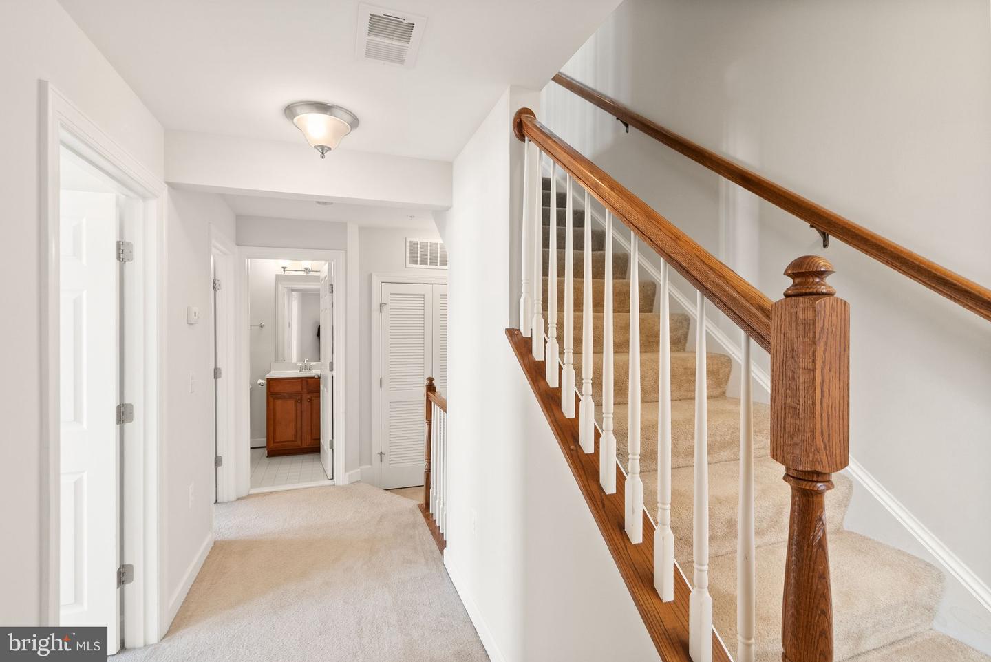 2506 EINSTEIN ST #259, HERNDON, Virginia 20171, 3 Bedrooms Bedrooms, ,2 BathroomsBathrooms,Residential,For sale,2506 EINSTEIN ST #259,VAFX2241138 MLS # VAFX2241138