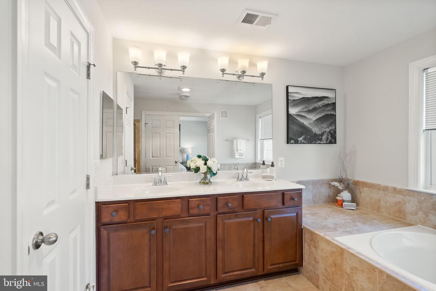 2506 EINSTEIN ST #259, HERNDON, Virginia 20171, 3 Bedrooms Bedrooms, ,2 BathroomsBathrooms,Residential,For sale,2506 EINSTEIN ST #259,VAFX2241138 MLS # VAFX2241138