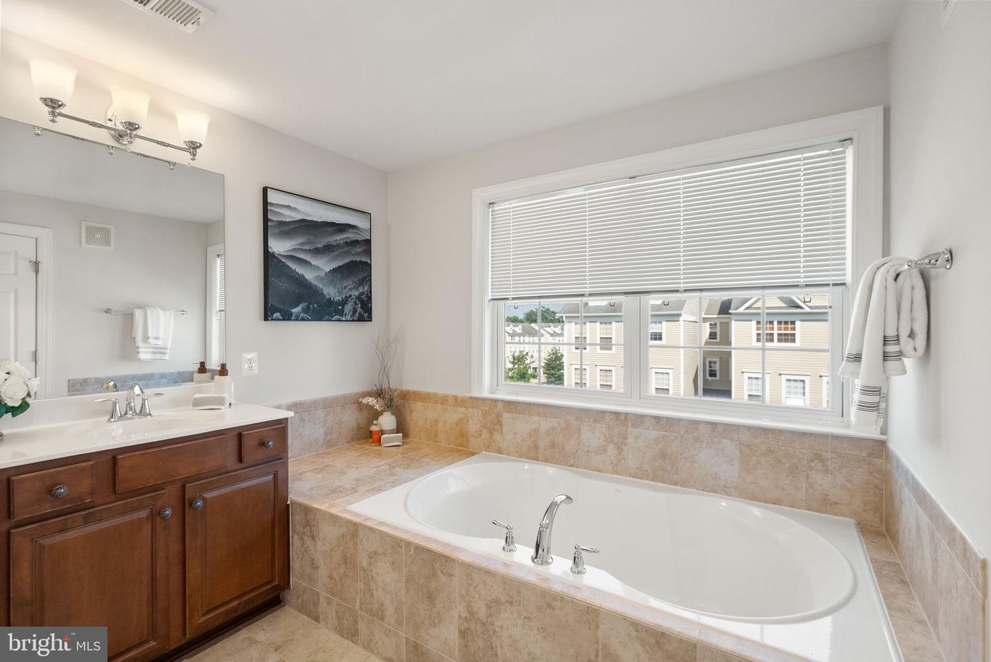 2506 EINSTEIN ST #259, HERNDON, Virginia 20171, 3 Bedrooms Bedrooms, ,2 BathroomsBathrooms,Residential,For sale,2506 EINSTEIN ST #259,VAFX2241138 MLS # VAFX2241138