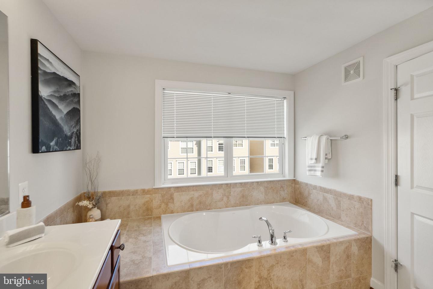 2506 EINSTEIN ST #259, HERNDON, Virginia 20171, 3 Bedrooms Bedrooms, ,2 BathroomsBathrooms,Residential,For sale,2506 EINSTEIN ST #259,VAFX2241138 MLS # VAFX2241138
