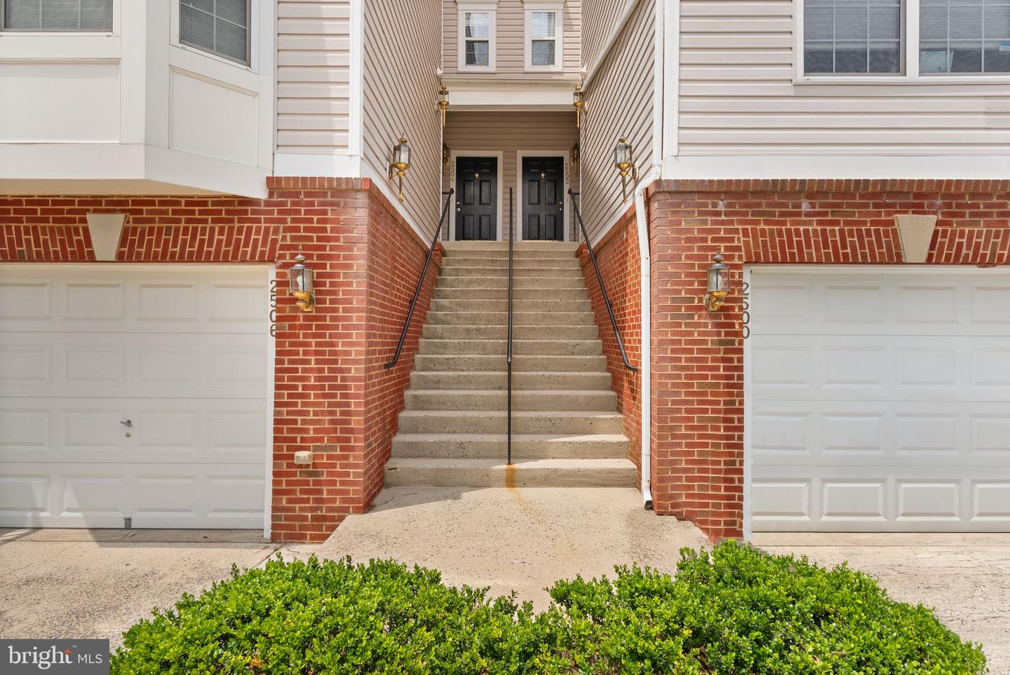 2506 EINSTEIN ST #259, HERNDON, Virginia 20171, 3 Bedrooms Bedrooms, ,2 BathroomsBathrooms,Residential,For sale,2506 EINSTEIN ST #259,VAFX2241138 MLS # VAFX2241138