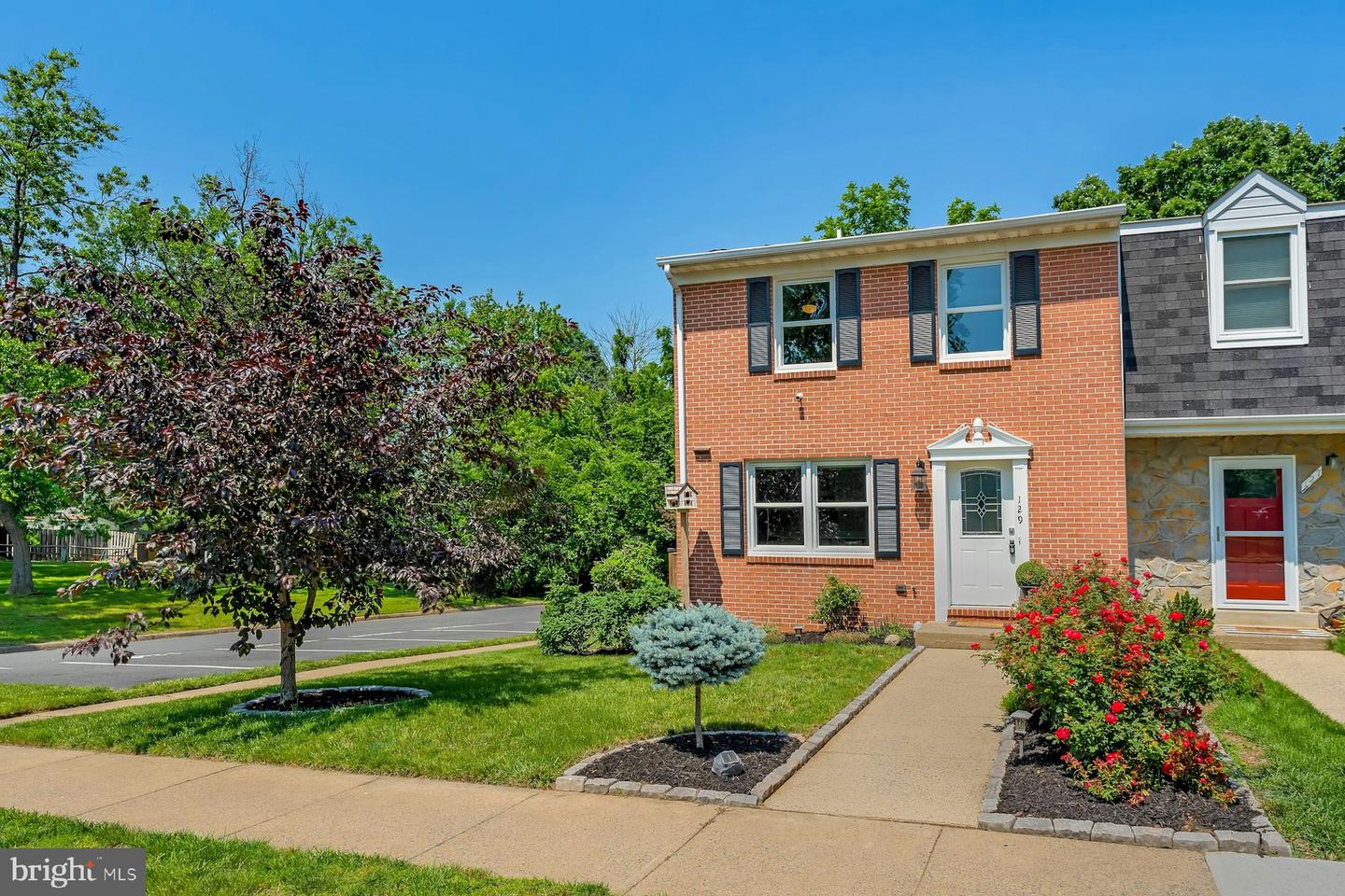 129 NOTTOWAY ST SE, LEESBURG, Virginia 20175, 3 Bedrooms Bedrooms, ,3 BathroomsBathrooms,Residential,For sale,129 NOTTOWAY ST SE,VALO2096624 MLS # VALO2096624