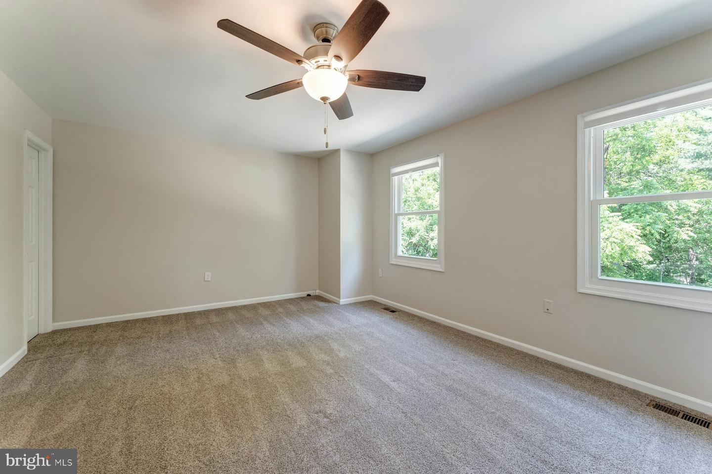 129 NOTTOWAY ST SE, LEESBURG, Virginia 20175, 3 Bedrooms Bedrooms, ,3 BathroomsBathrooms,Residential,For sale,129 NOTTOWAY ST SE,VALO2096624 MLS # VALO2096624