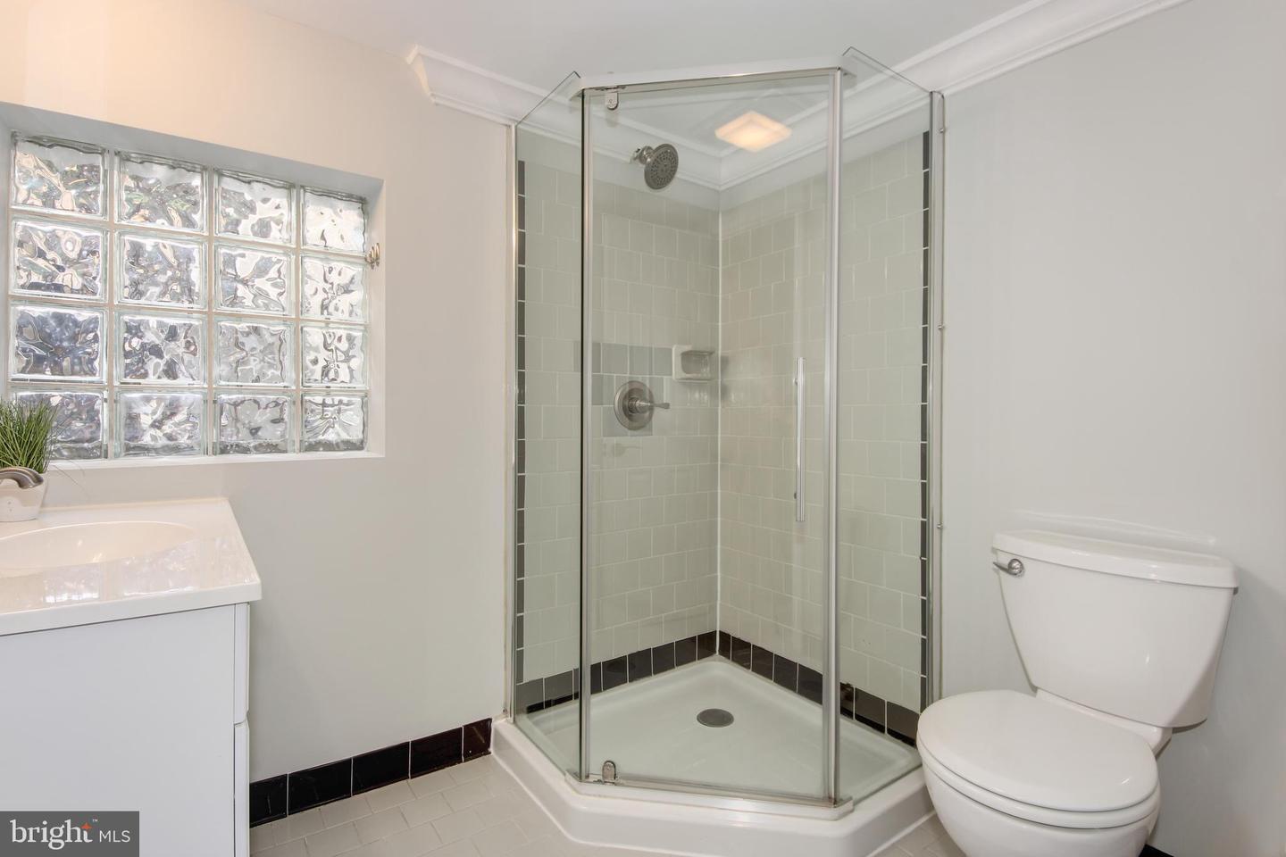 644 5TH ST NE, WASHINGTON, District Of Columbia 20002, 3 Bedrooms Bedrooms, ,2 BathroomsBathrooms,Residential,For sale,644 5TH ST NE,DCDC2201152 MLS # DCDC2201152