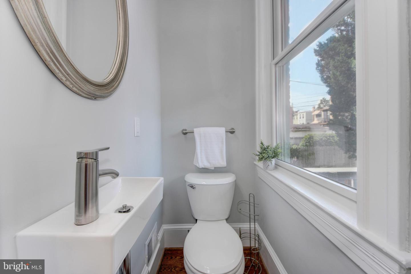 644 5TH ST NE, WASHINGTON, District Of Columbia 20002, 3 Bedrooms Bedrooms, ,2 BathroomsBathrooms,Residential,For sale,644 5TH ST NE,DCDC2201152 MLS # DCDC2201152